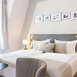 Seetelhotel Ostseehotel Entdeckerhotel An Der Ostsee Und Der Perfekte Startpunkt Fuer Ihre Inselabenteuer Szálloda