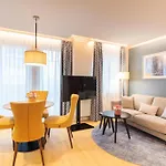 Seetelhotel Ostseehotel Entdeckerhotel An Der Ostsee Und Der Perfekte Startpunkt Fuer Ihre Inselabenteuer 4*