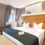 Seetelhotel Ostseehotel Entdeckerhotel An Der Ostsee Und Der Perfekte Startpunkt Fuer Ihre Inselabenteuer Szálloda 4*