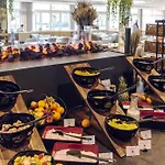 Seetelhotel Ostseehotel Entdeckerhotel An Der Ostsee Und Der Perfekte Startpunkt Fuer Ihre Inselabenteuer 4*