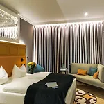 Отель Seetelhotel Ostseehotel Entdeckerhotel An Der Ostsee Und Der Perfekte Startpunkt Fuer Ihre Inselabenteuer Ahlbeck (Usedom)