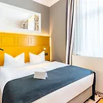 Seetelhotel Ostseehotel Entdeckerhotel An Der Ostsee Und Der Perfekte Startpunkt Fuer Ihre Inselabenteuer