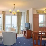 Szálloda Seetelhotel Ostseehotel Entdeckerhotel An Der Ostsee Und Der Perfekte Startpunkt Fuer Ihre Inselabenteuer