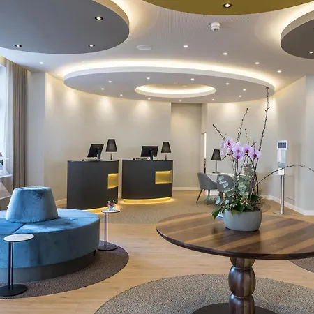 Seetelhotel Ostseehotel Entdeckerhotel An Der Ostsee Und Der Perfekte Startpunkt Fuer Ihre Inselabenteuer Otel Ahlbeck (Usedom)