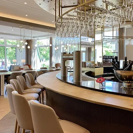 מלון Seetelhotel Ostseehotel Entdeckerhotel An Der Ostsee Und Der Perfekte Startpunkt Fuer Ihre Inselabenteuer Ahlbeck (Usedom)