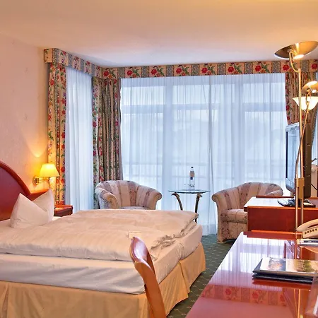 Seetelhotel Ostseehotel Entdeckerhotel An Der Ostsee Und Der Perfekte Startpunkt Fuer Ihre Inselabenteuer