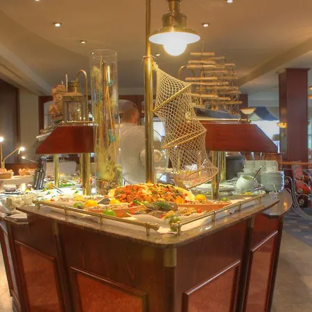 Hotel Seetelhotel Ostseehotel Ahlbeck 4*