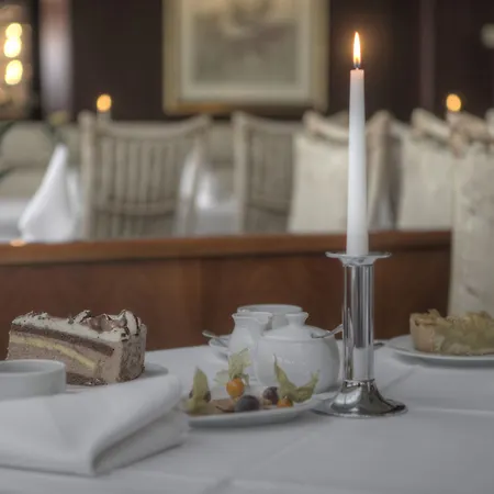 Seetelhotel Ostseehotel Entdeckerhotel An Der Ostsee Und Der Perfekte Startpunkt Fuer Ihre Inselabenteuer 4*