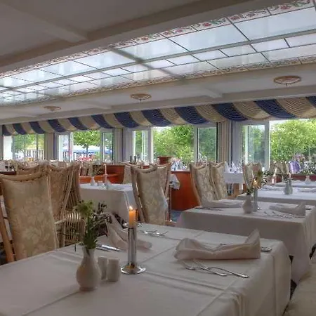 Seetelhotel Ostseehotel Entdeckerhotel An Der Ostsee Und Der Perfekte Startpunkt Fuer Ihre Inselabenteuer מלון