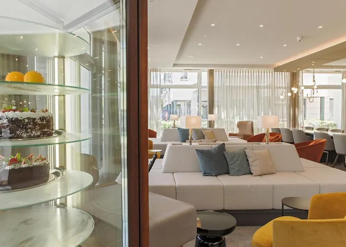 Seetelhotel Ostseehotel Entdeckerhotel An Der Ostsee Und Der Perfekte Startpunkt Fuer Ihre Inselabenteuer 4*